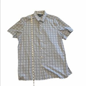 Men’s Perry Ellis slim fit stretch size L
